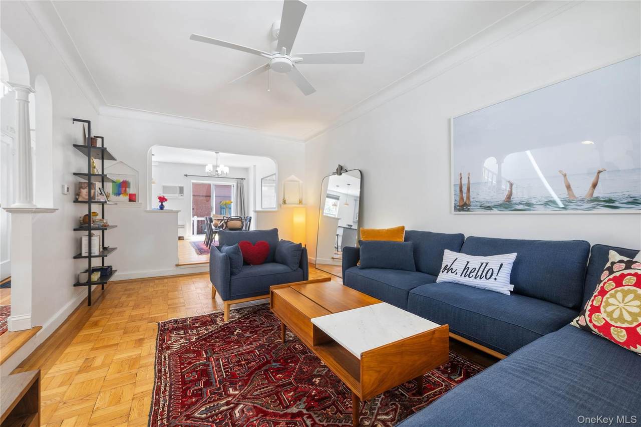 3446 Corlear Avenue - Photo 1