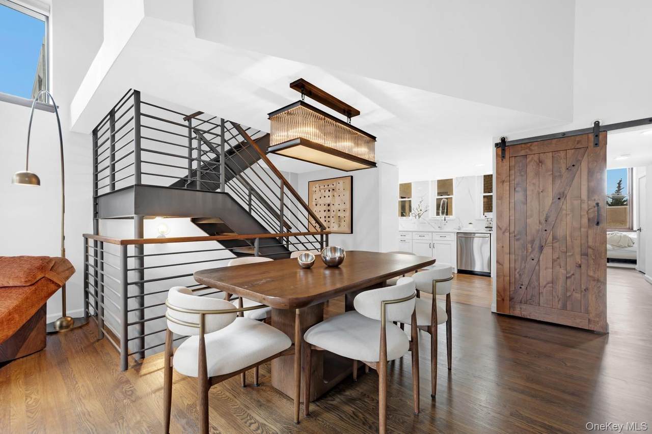 305 2nd Avenue - Photo 1