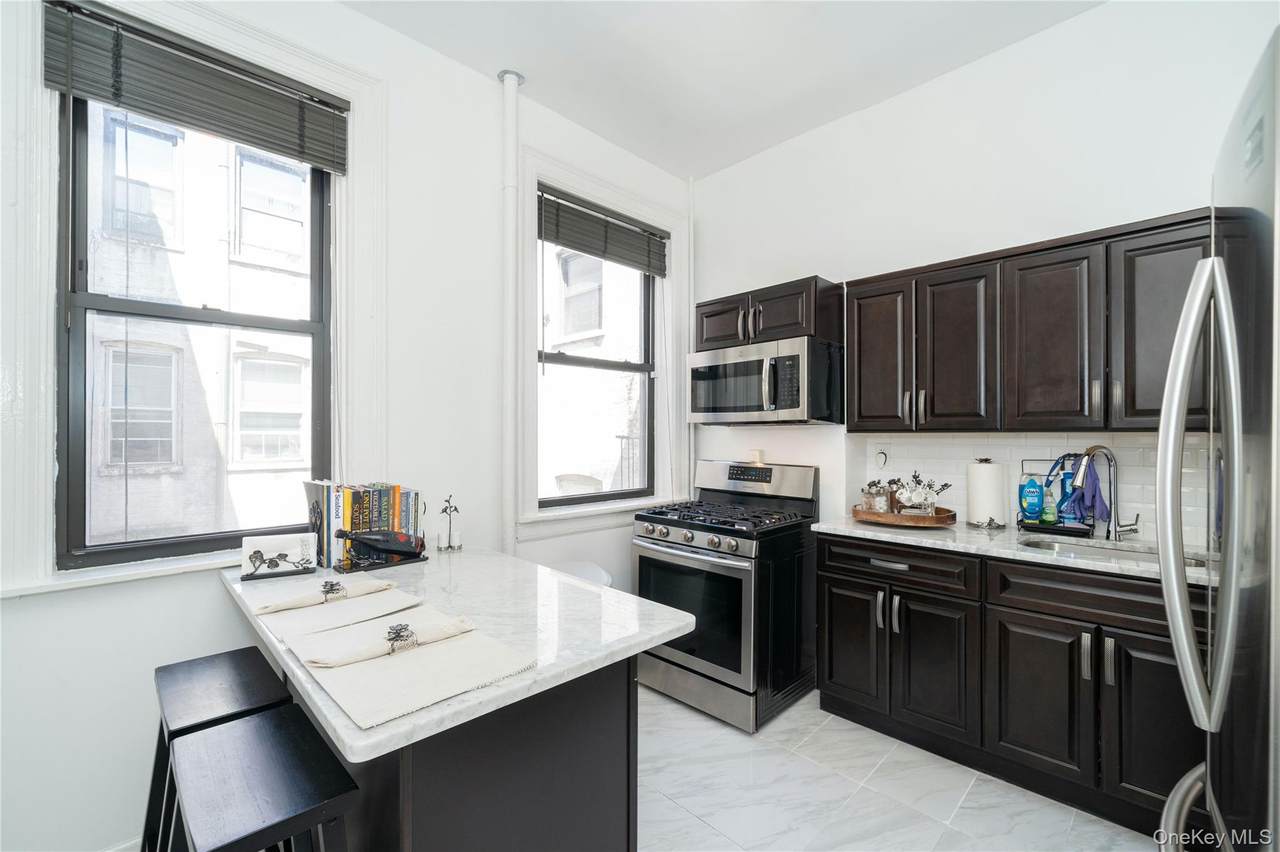 92 Hamilton Avenue - Photo 1