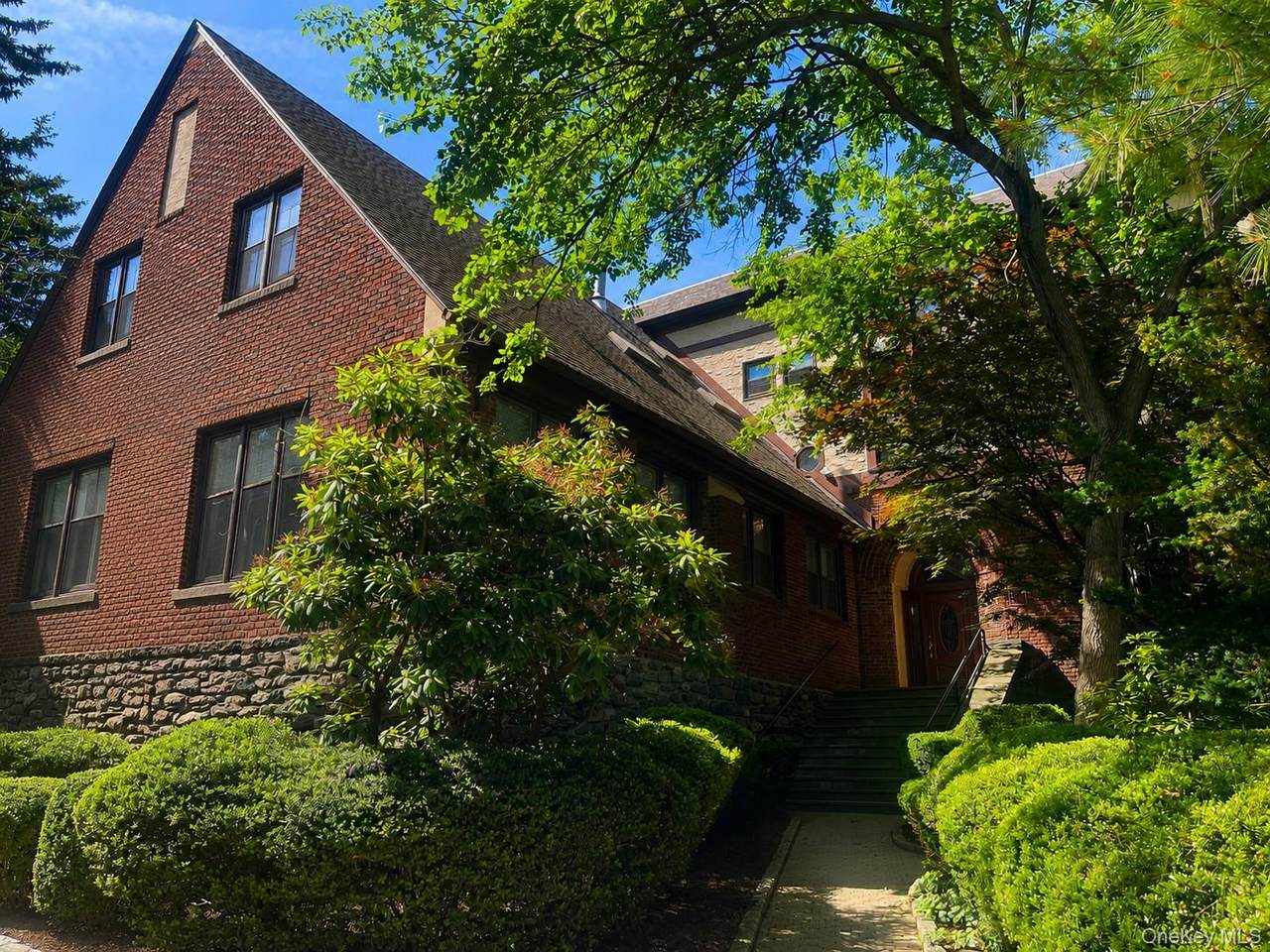 55 Hartsdale Avenue - Photo 1