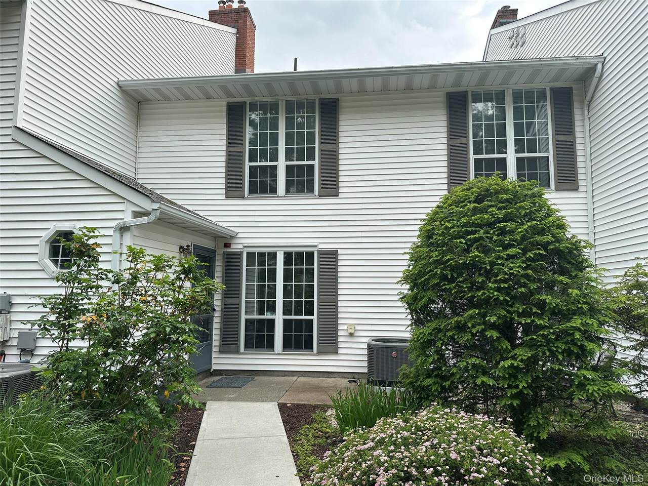 30 Homestead Vil Drive - Photo 1
