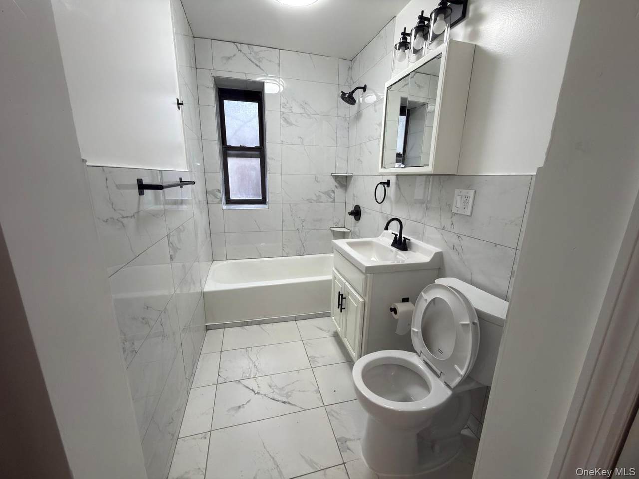 104 Highland Ave - Photo 1