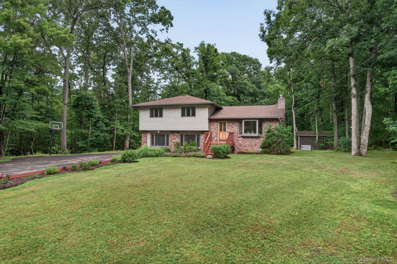 11 Mary Lou Lane - Photo 1