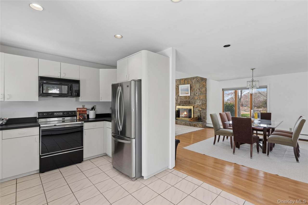 18 Harbor Drive - Photo 1