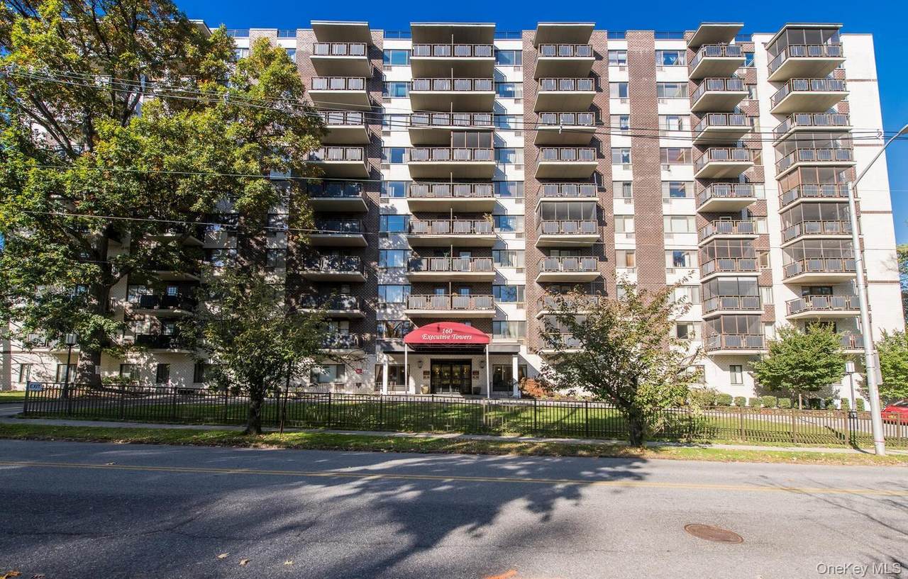 160 Academy Street - Photo 1