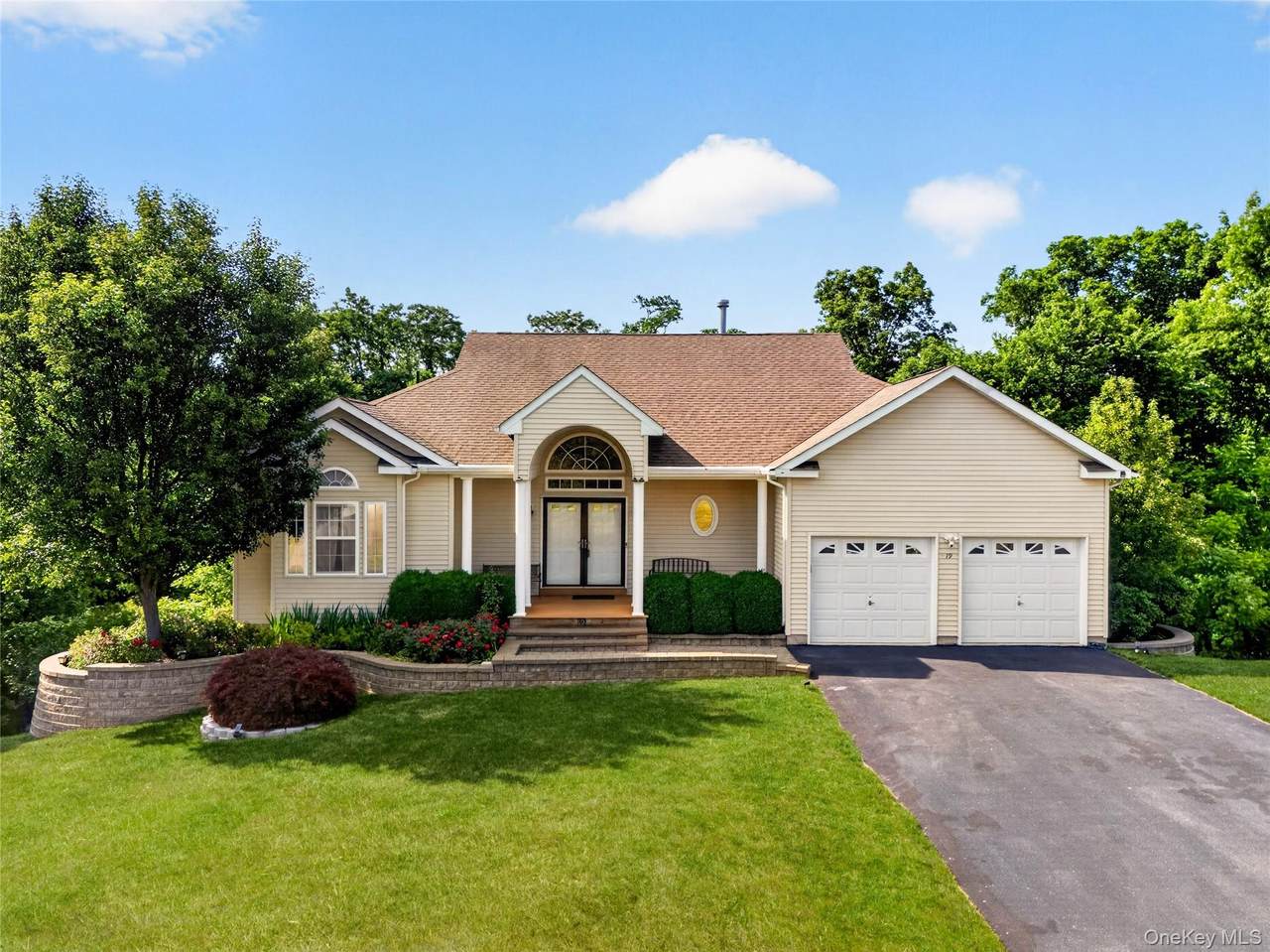 19 Ash Road - Photo 1