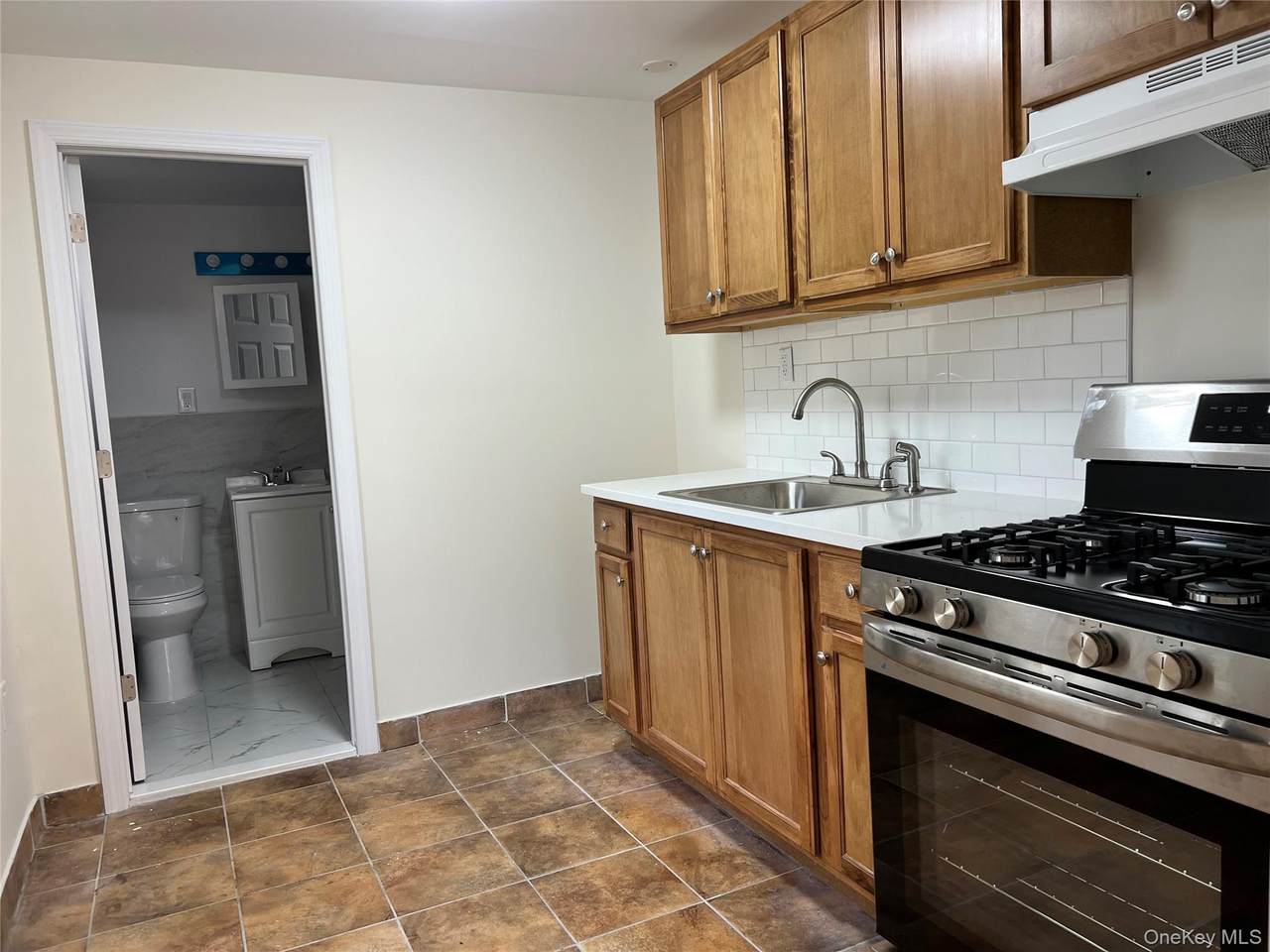 78 Bayville Avenue - Photo 1