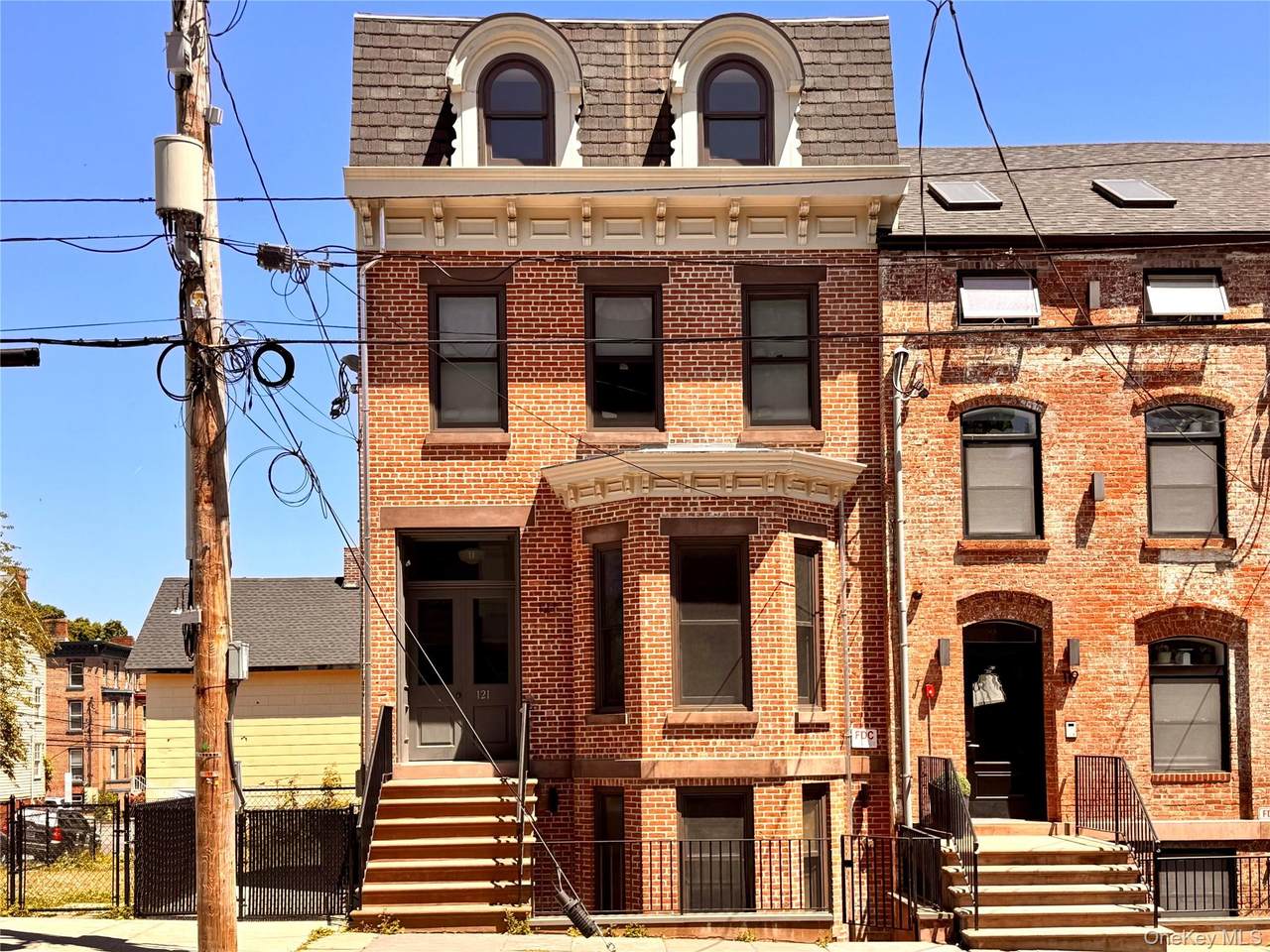 121 Lander Street - Photo 1