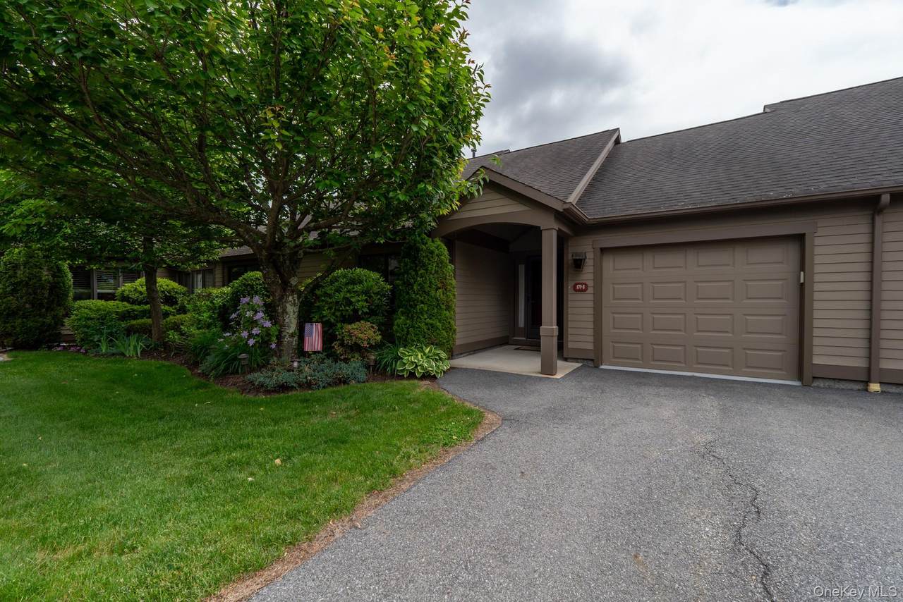 879 Heritage Hills - Photo 1