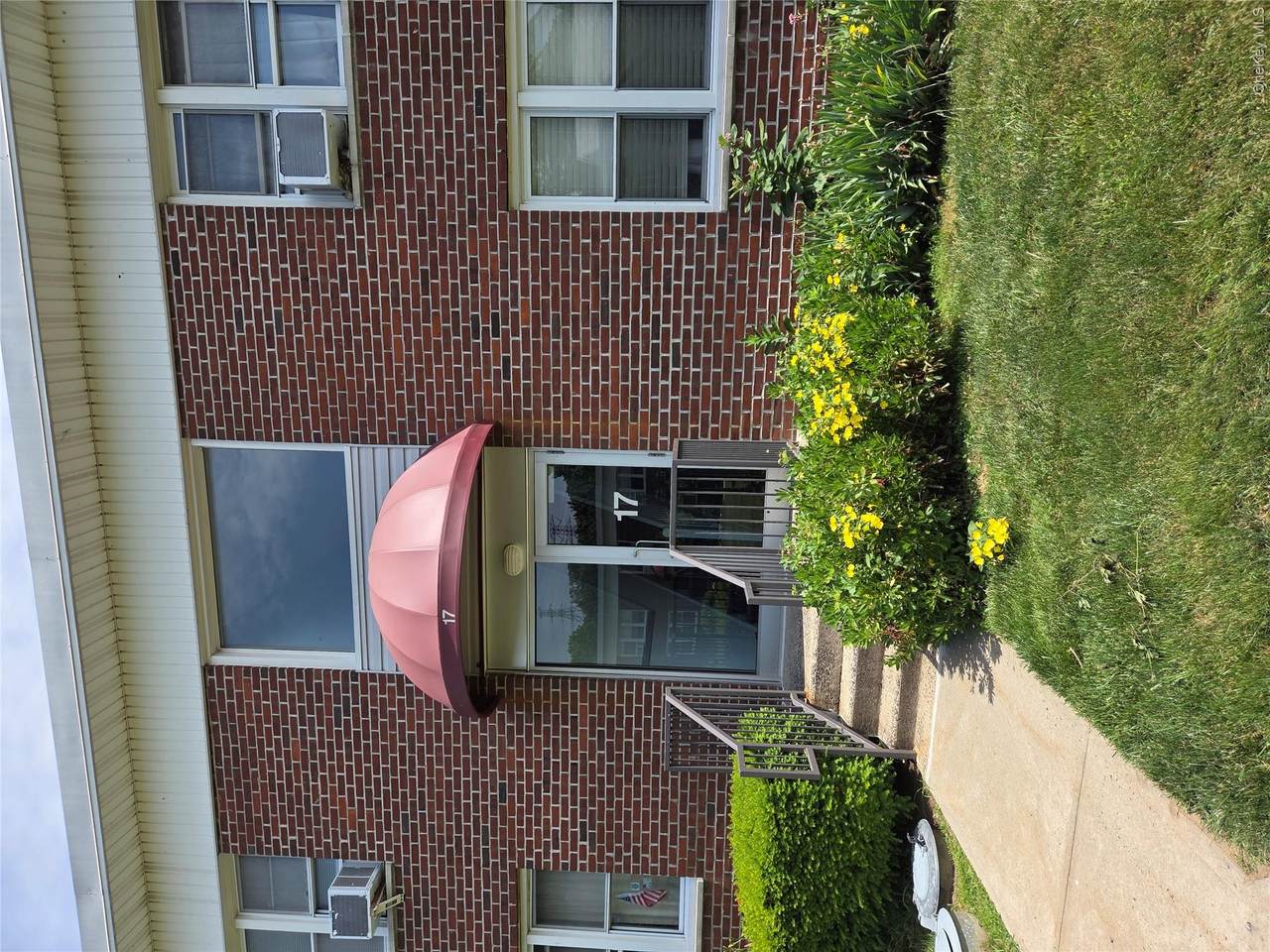 17 Winchester Avenue - Photo 1