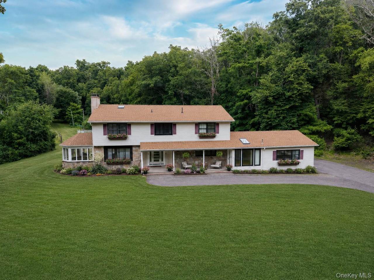 32 Cole Road - Photo 1