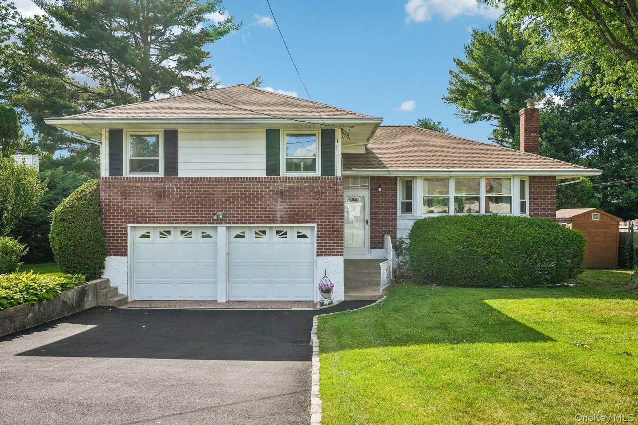 11 Lenroc Drive - Photo 1
