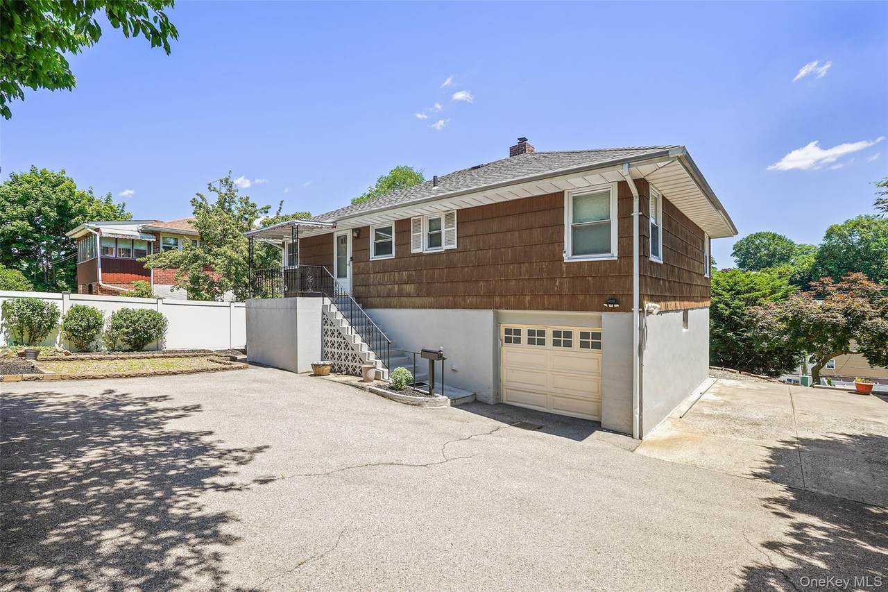 816 Broadway - Photo 1