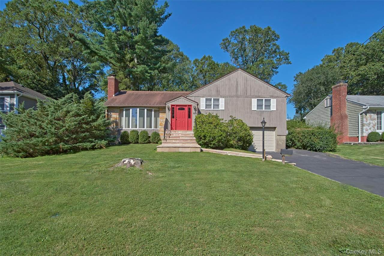 185 Pinewood Road - Photo 1