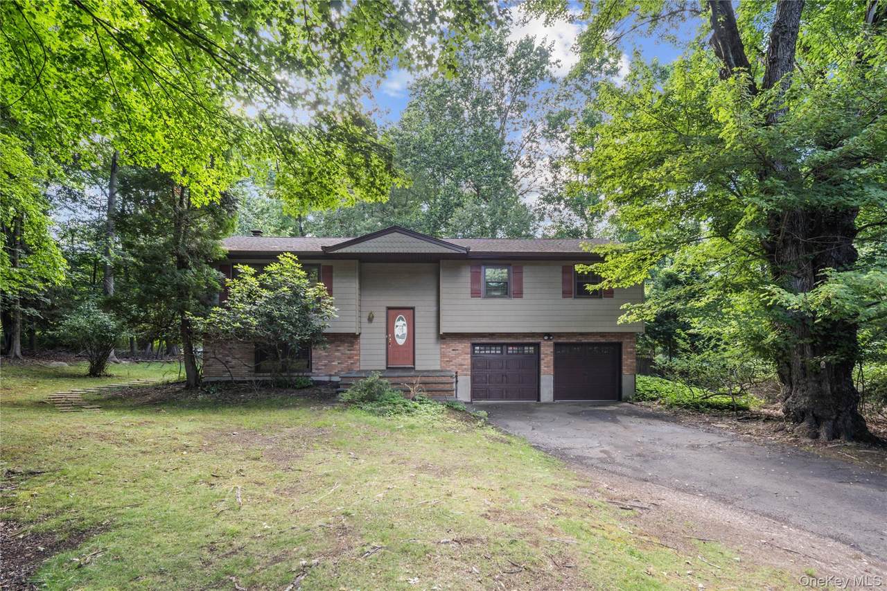 9 Adams Lane - Photo 1
