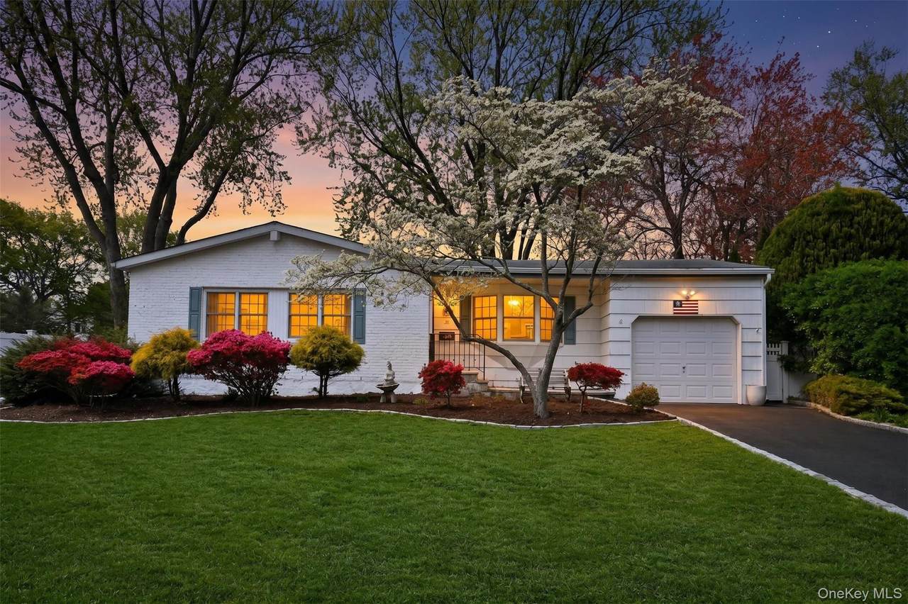 28 Dartmouth Drive - Photo 1
