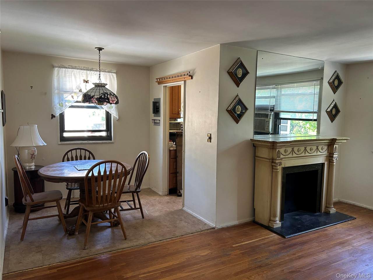 158 06 Cross Island Parkway - Photo 1