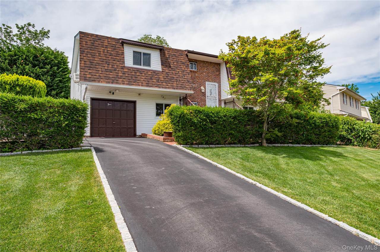 4 Bowman Lane - Photo 1