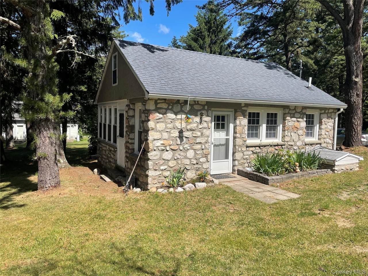 92 Stein Road - Photo 1