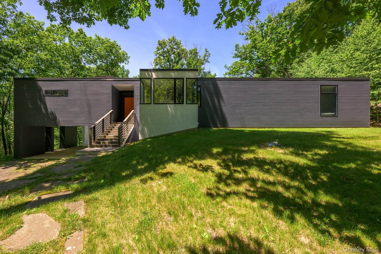 312 Sky Farm Road - Photo 1