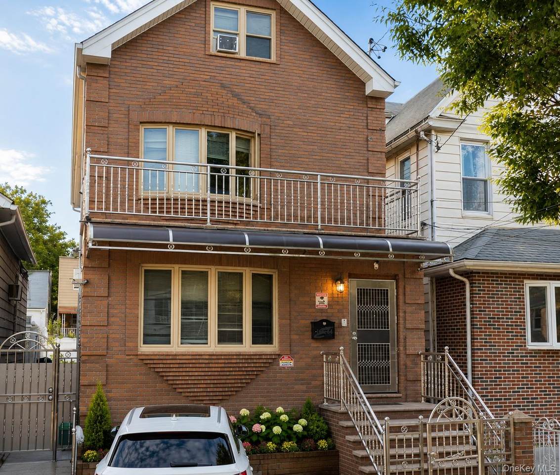 111-33 42nd Avenue - Photo 1