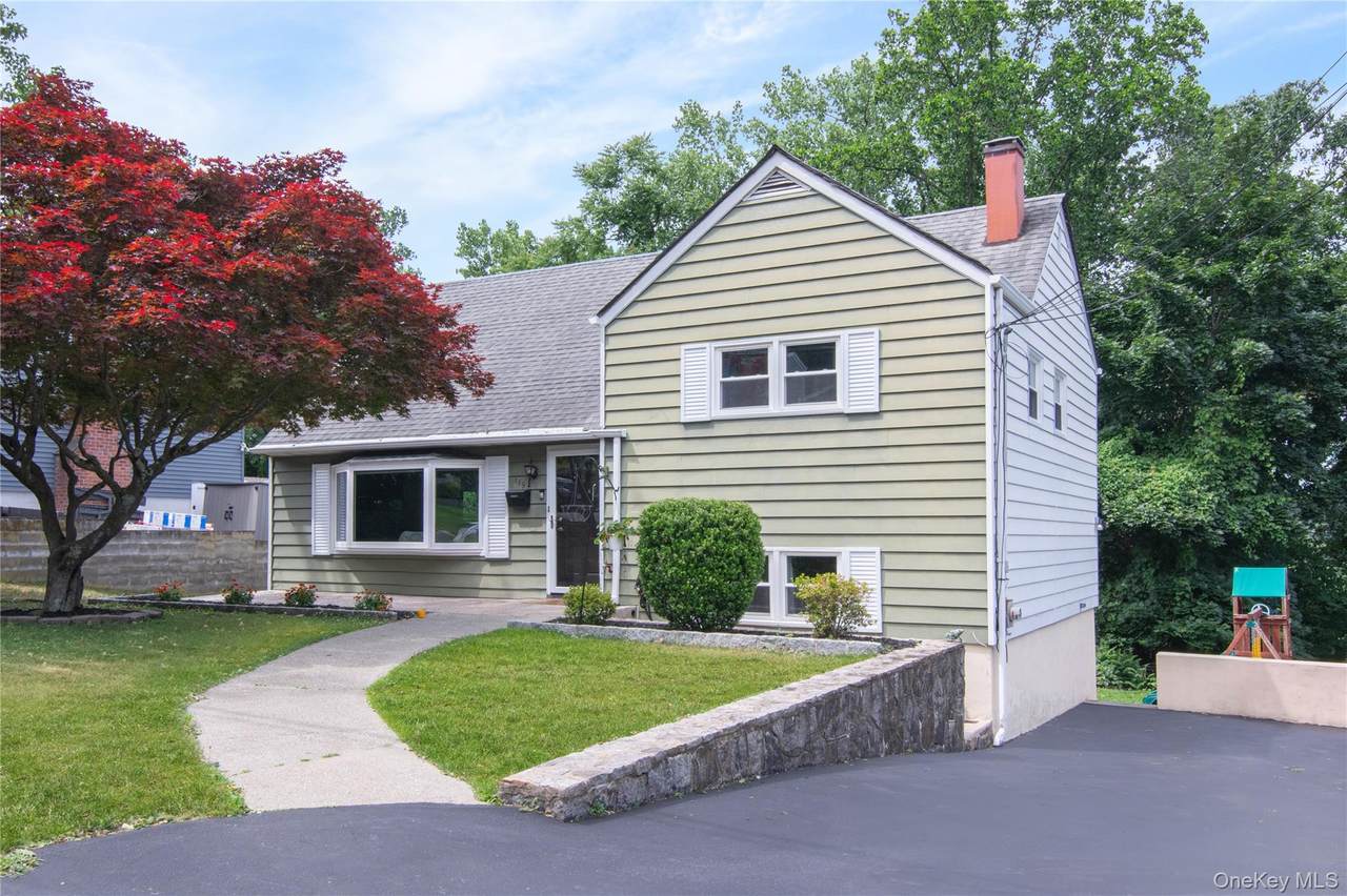 119 Candlewood Drive - Photo 1