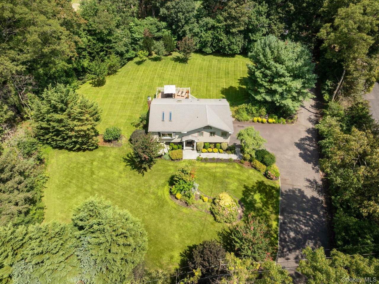 25 Brewster Avenue - Photo 1