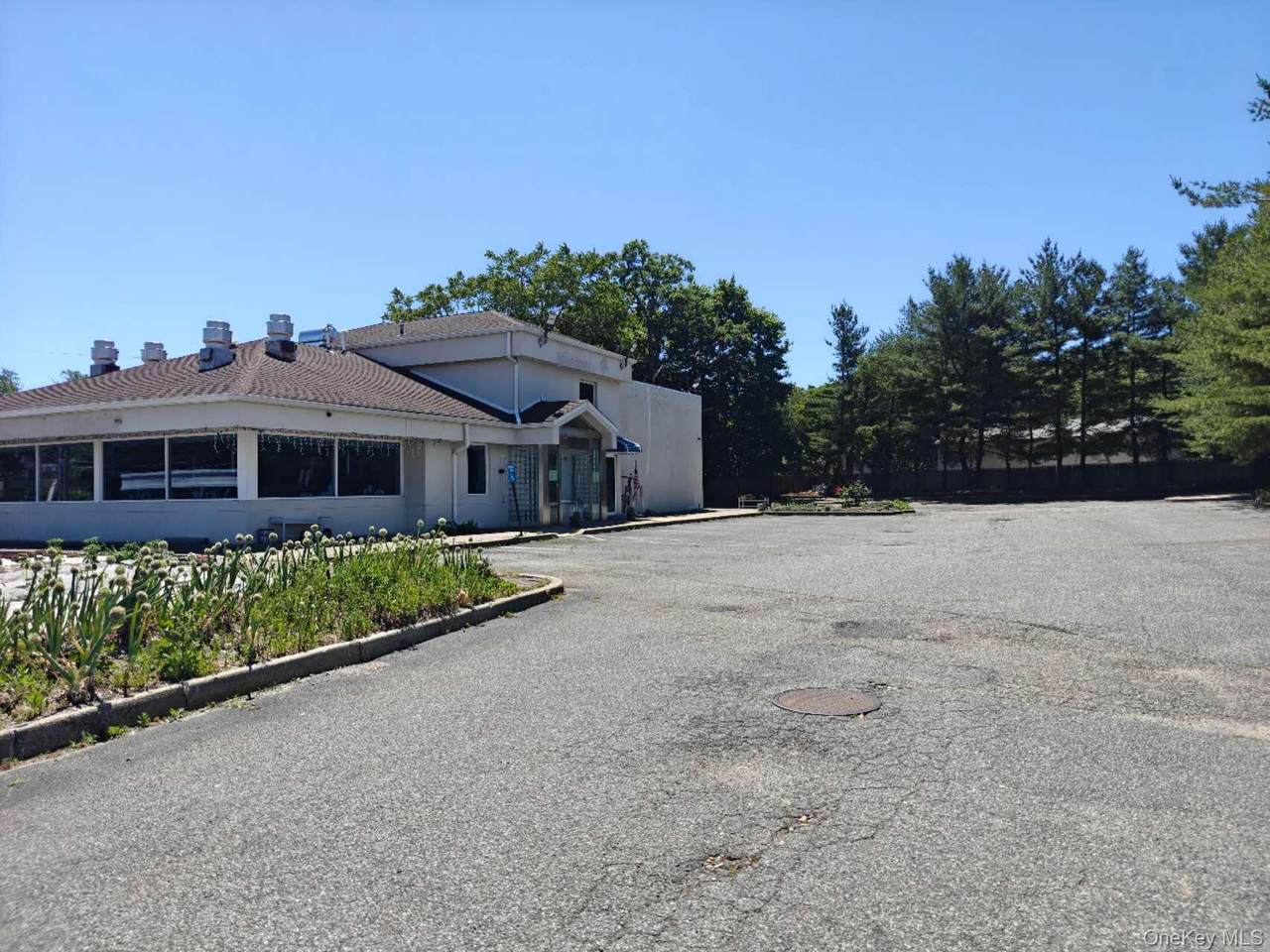 2074 Jericho Turnpike - Photo 1