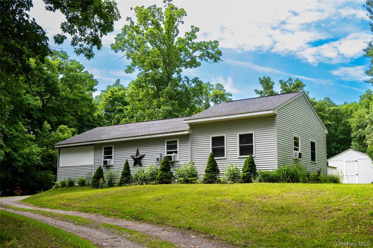 660 Sharon Station Road - Photo 1