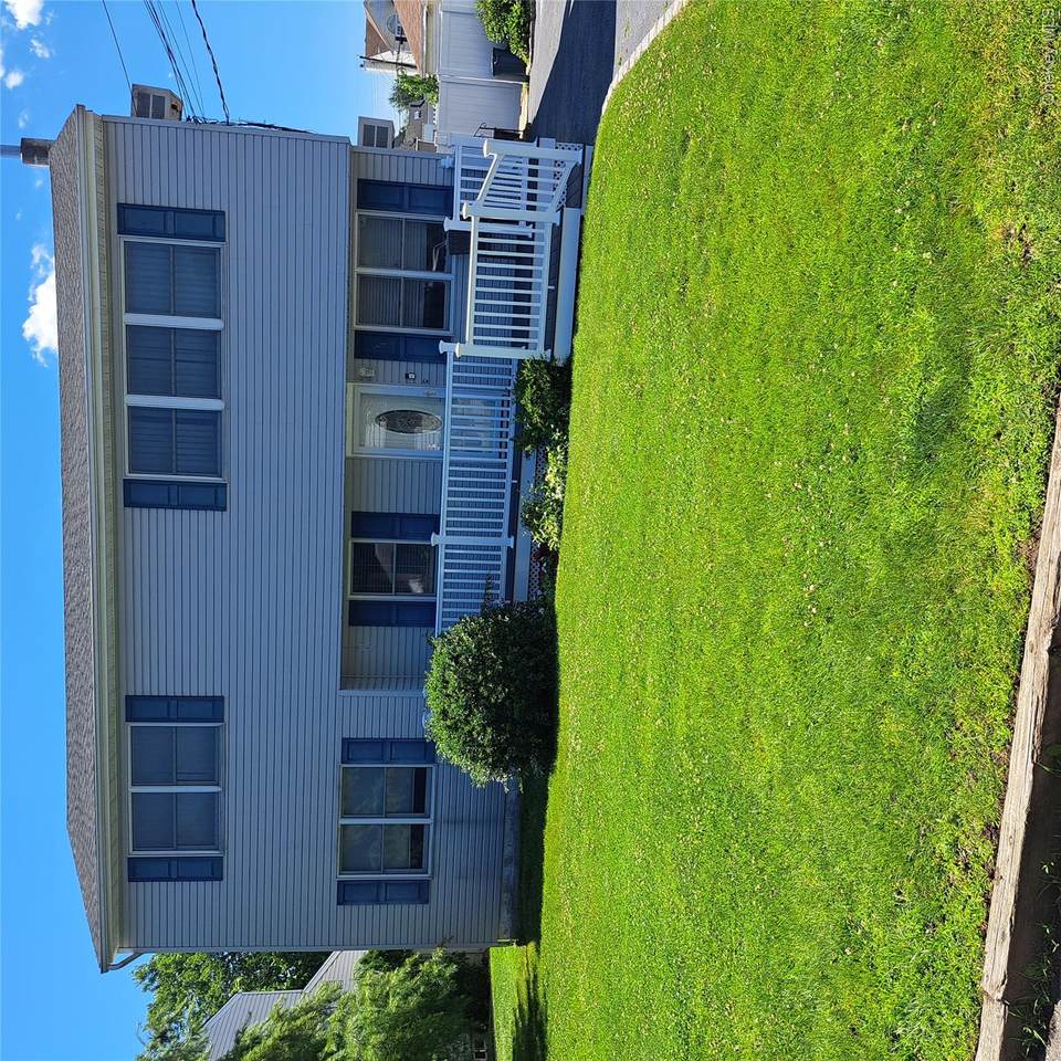 54 17th Street - Photo 1