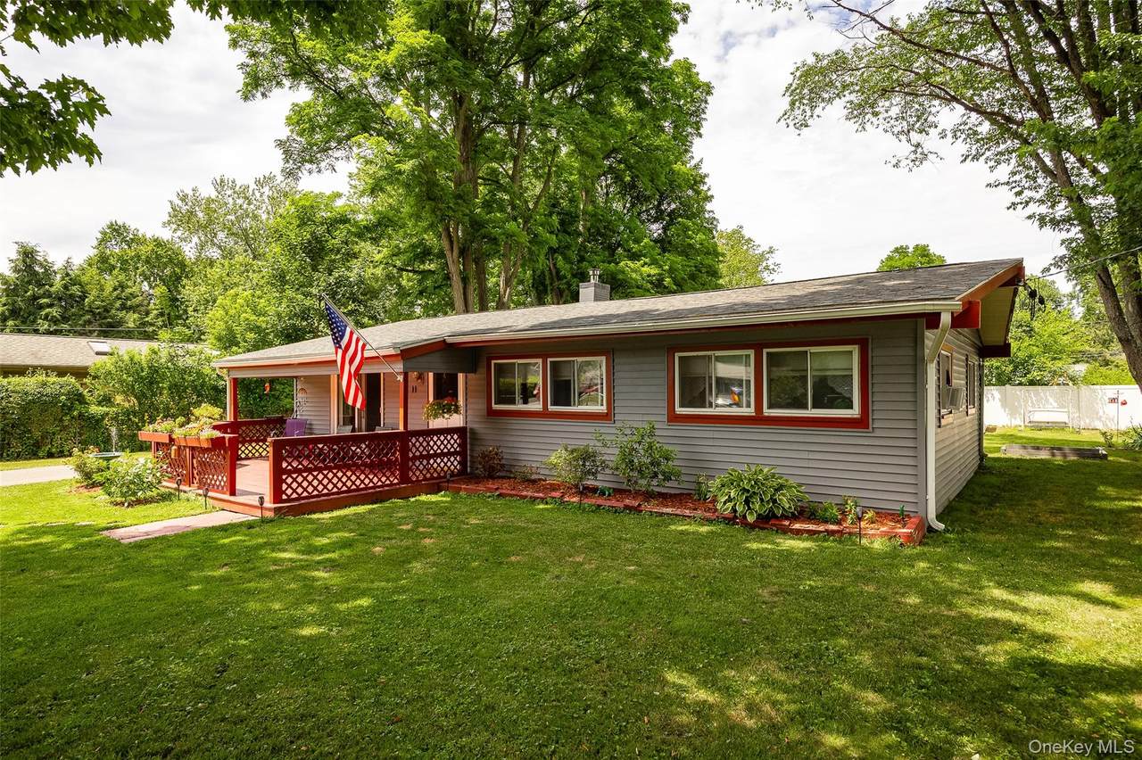 11 Princeton - Photo 1