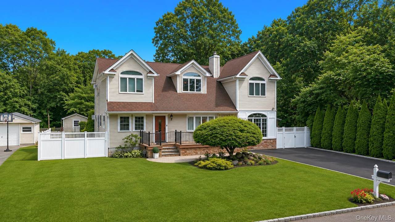 19 Joan Road - Photo 1