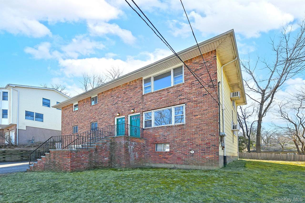 8 Harbor Hill Road - Photo 1