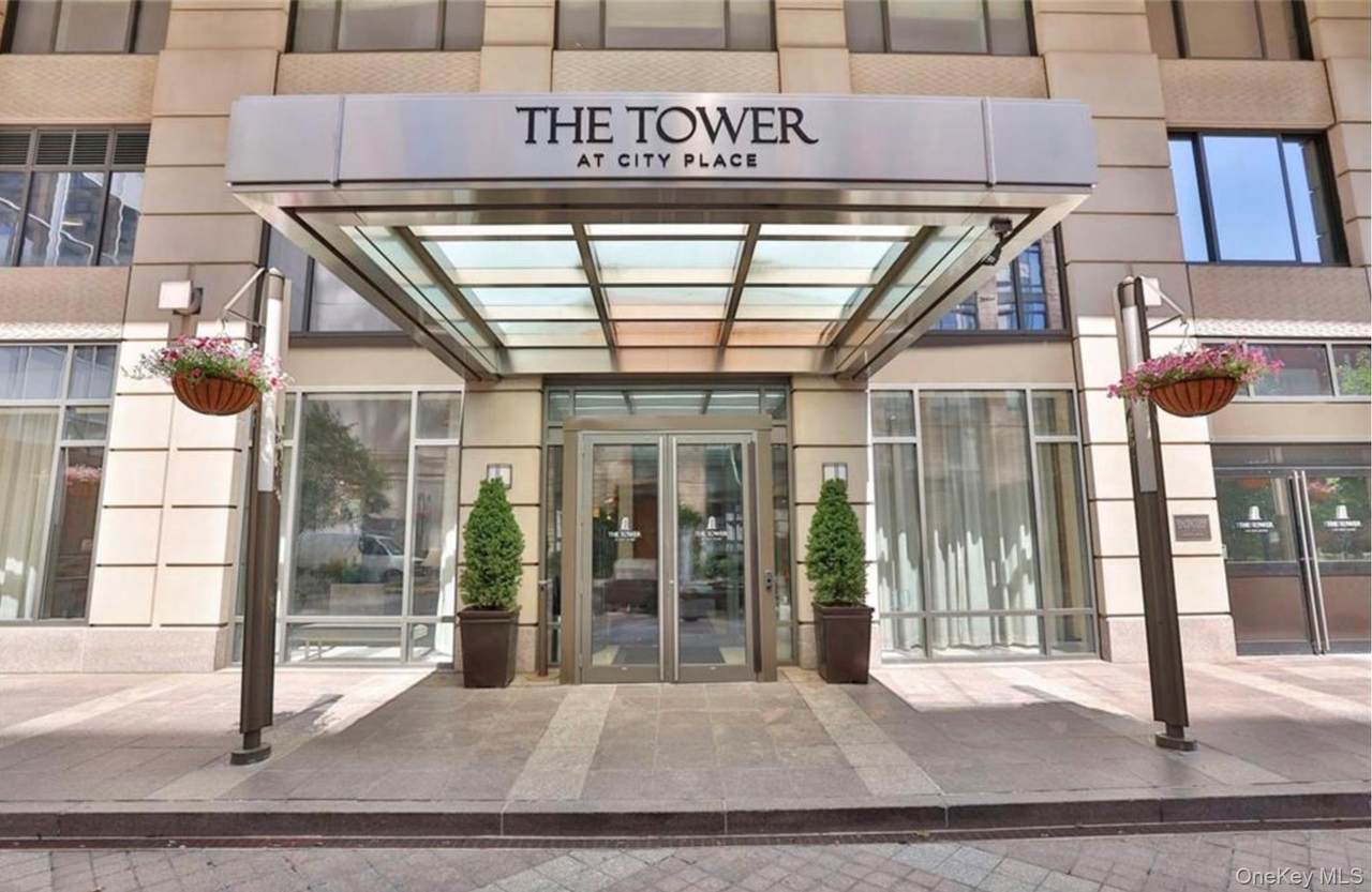 10 City Place - Photo 1