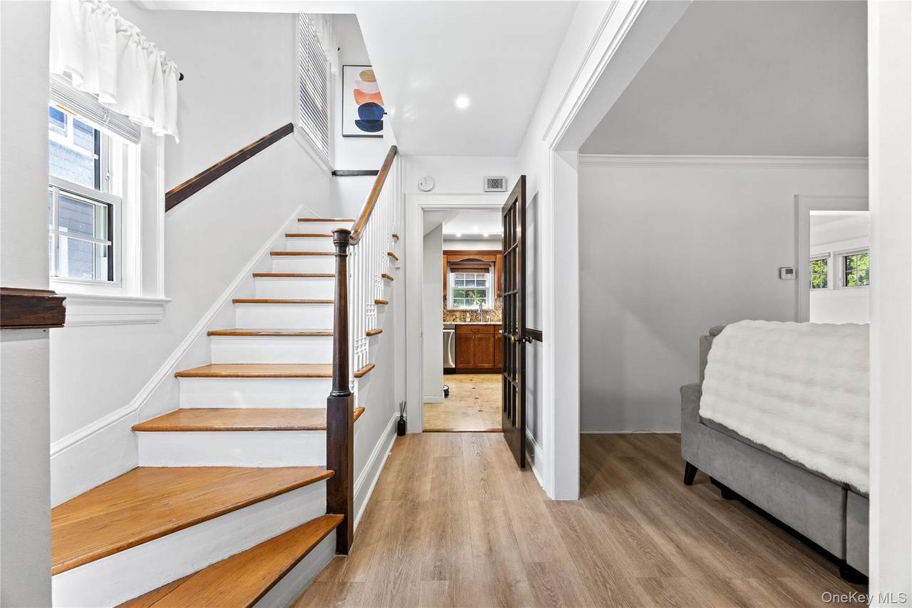 82 Superior Road - Photo 1