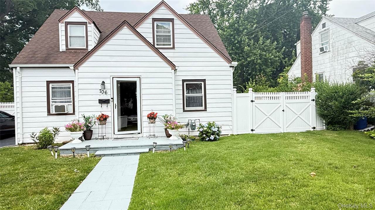 706 Partridge Avenue - Photo 1