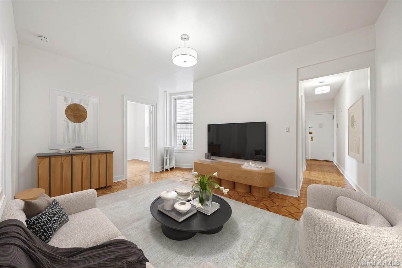 425 153 Street - Photo 1