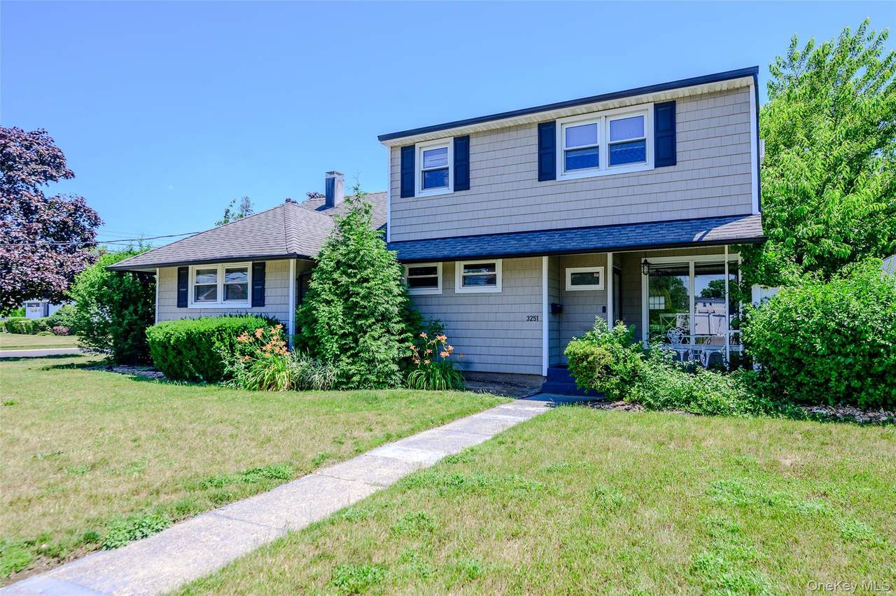 3251 Neptune Avenue - Photo 1