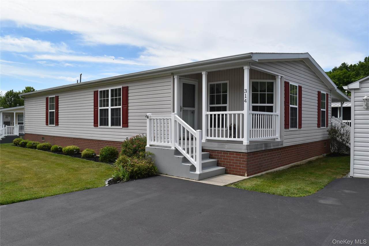 314 Brittany Terrace - Photo 1