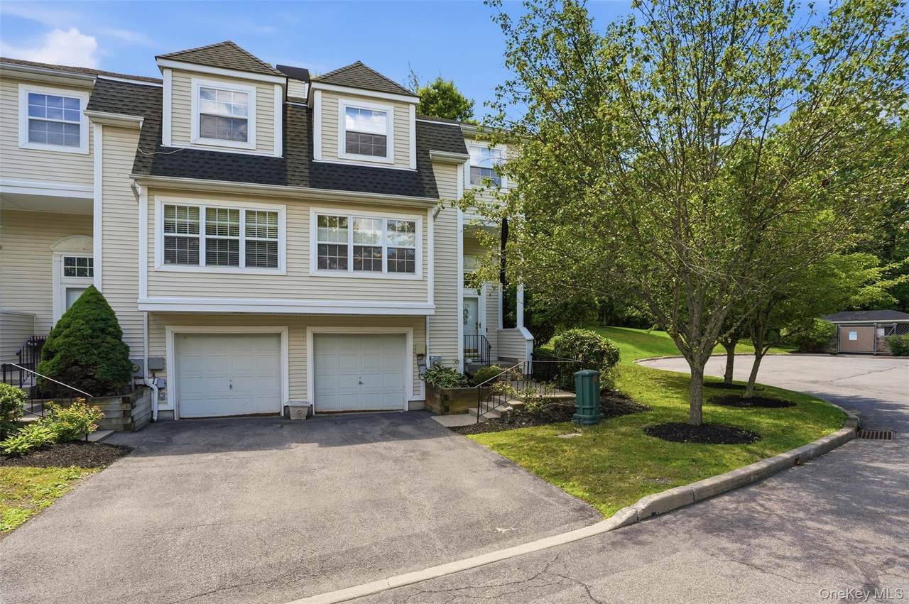 179 Isis Drive - Photo 1