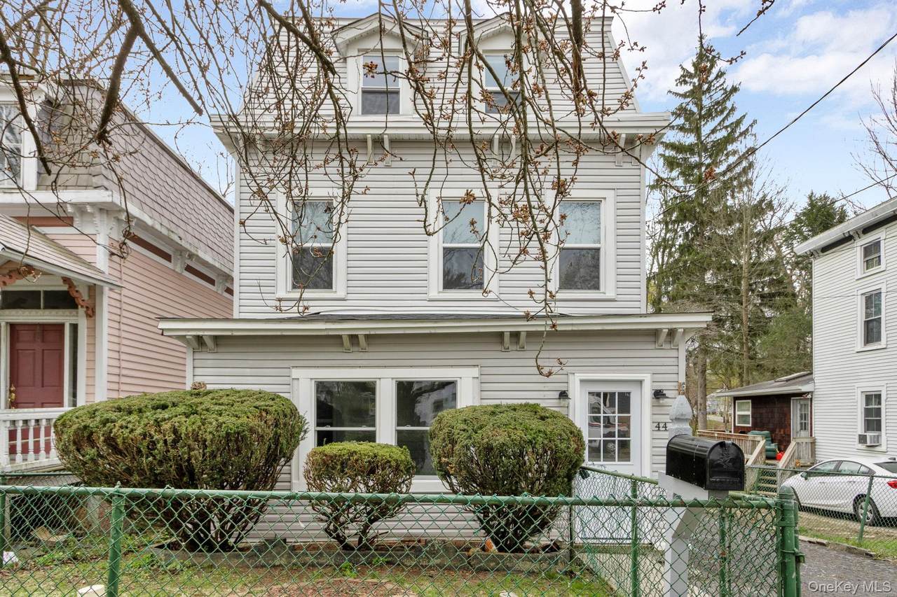 44 Glenwood Avenue - Photo 1