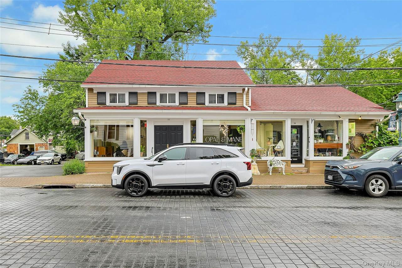 101 Main Street - Photo 1