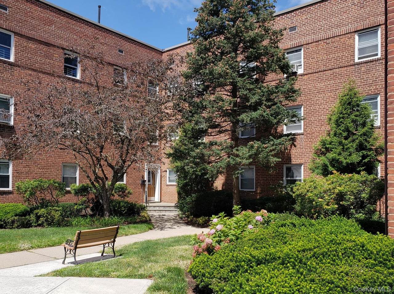 330 Broadway - Photo 1