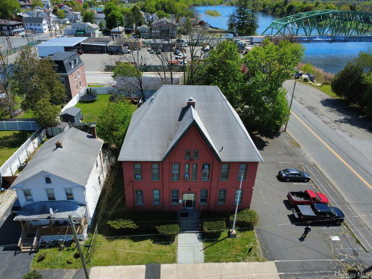 9 Thompson Street - Photo 1
