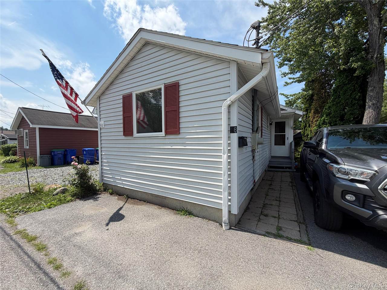 18 Cottage Lane - Photo 1
