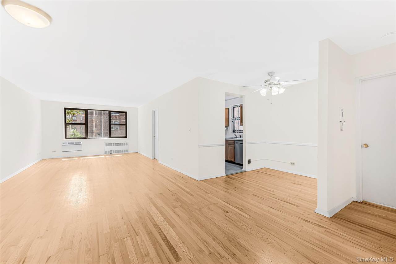 3215 Arlington Avenue - Photo 1