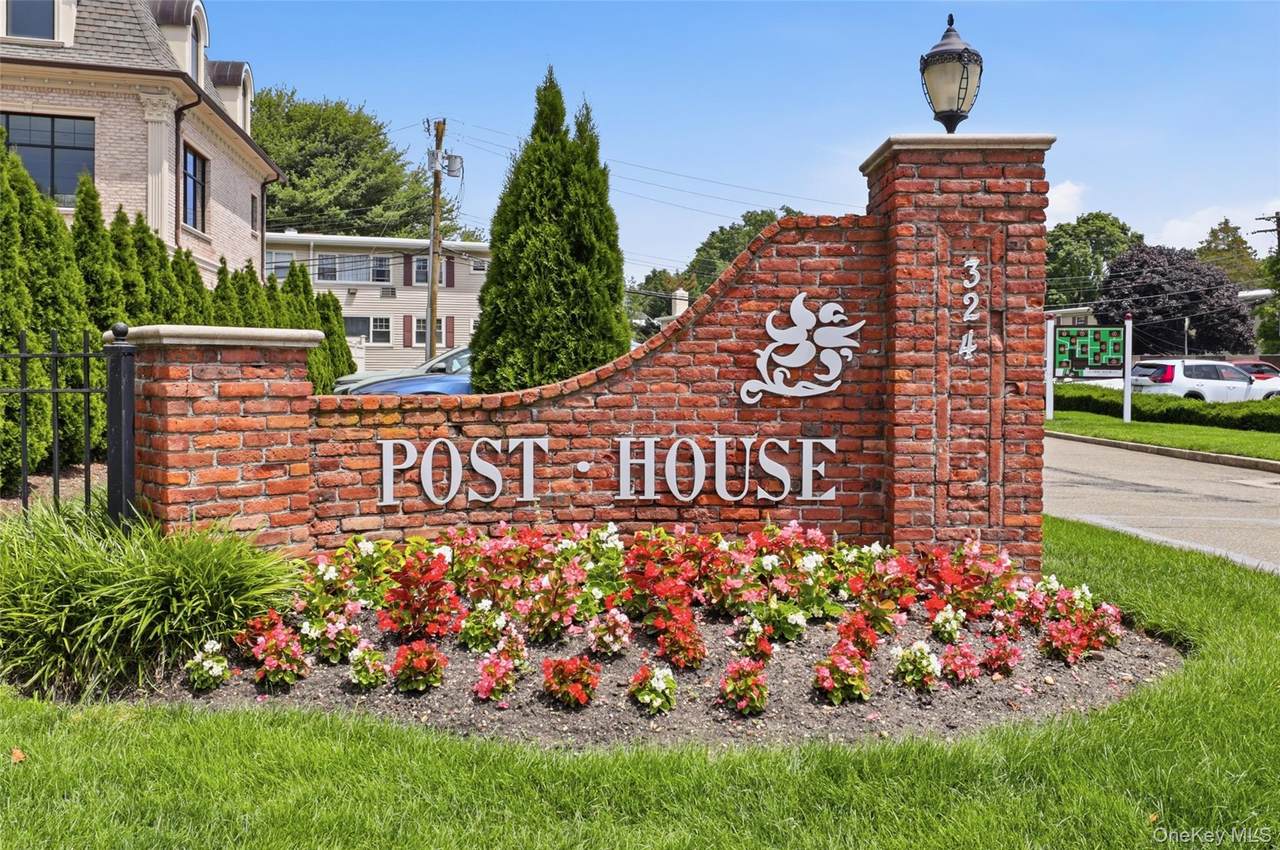 324 Post Avenue - Photo 1