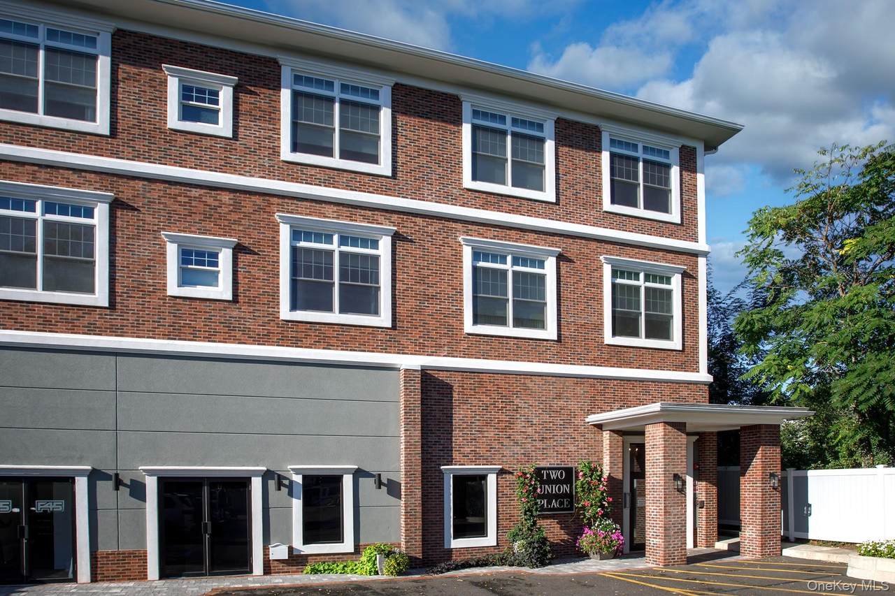 2 Union Place - Photo 1