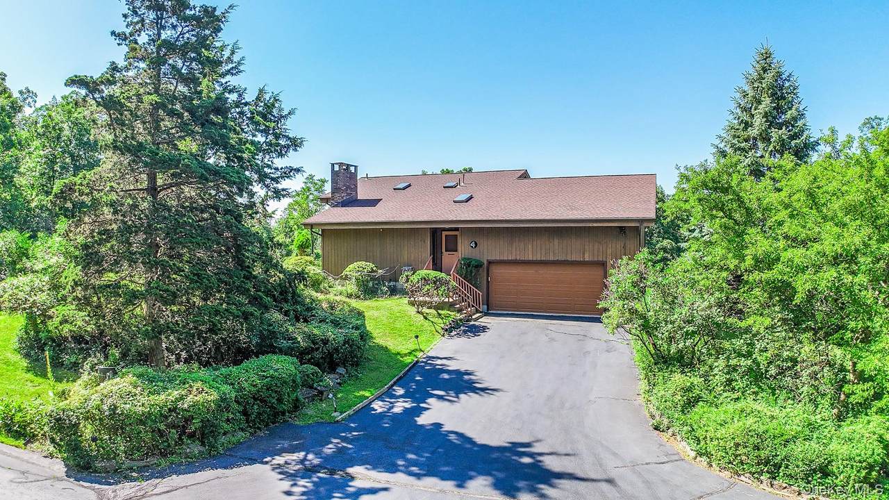 4 Bellview Drive - Photo 1