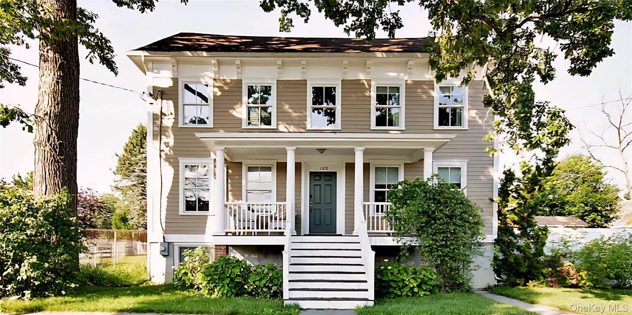 120 Verplanck Avenue - Photo 1